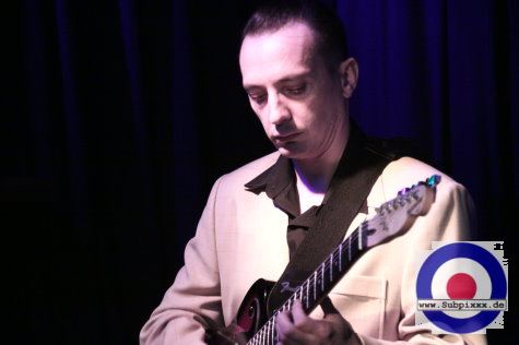 Billie and The Kids (HR) Swing It Again Baby - McCormacks Ballroom, Leipzig 03. Dezember 2010 (11).JPG